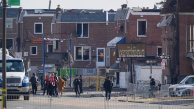 Мальчик, закрывший собой сестрёнку от обломков разбившегося в Филадельфии самолёта, выздоравливает