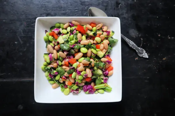 Три вкусных и полезных зимних салата, которые вам точно понравятся