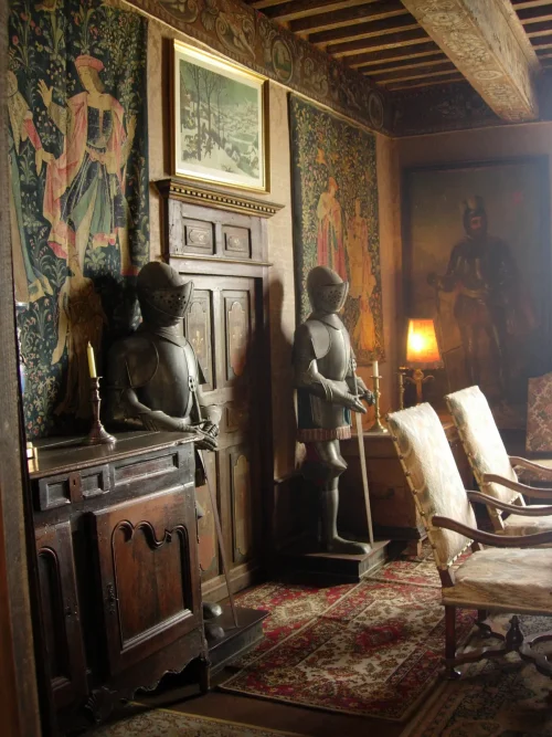 Архитектура сквозь века: французский замок Шато де Бейнак