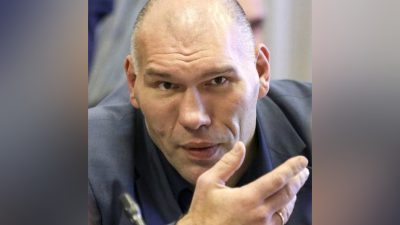 Депутат Госдумы и именитый боксёр удивлён запрету на въезд в Азербайджан