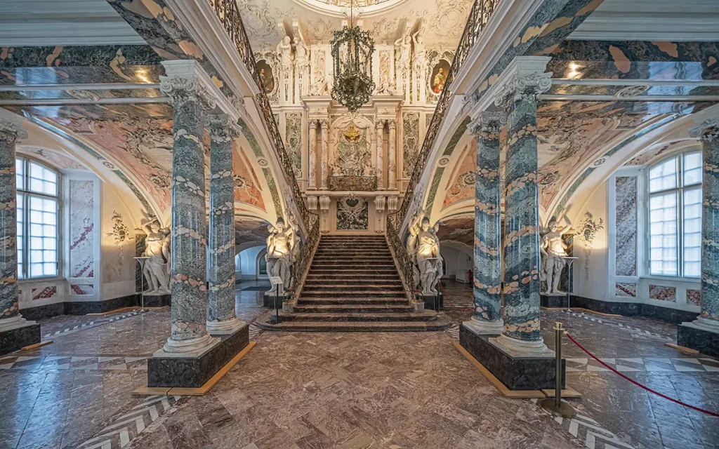 Дворец Аугустусбург: шедевр рококо