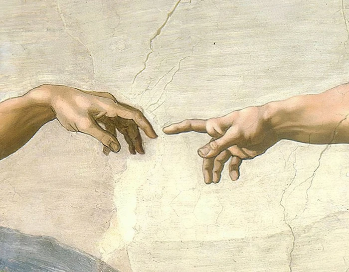 Фрагмент из «Создания Адама» Микеланджело на фреске потолка Сикстинской капеллы. (Public Domain) Картина для размышлений: боль, порождающая красоту