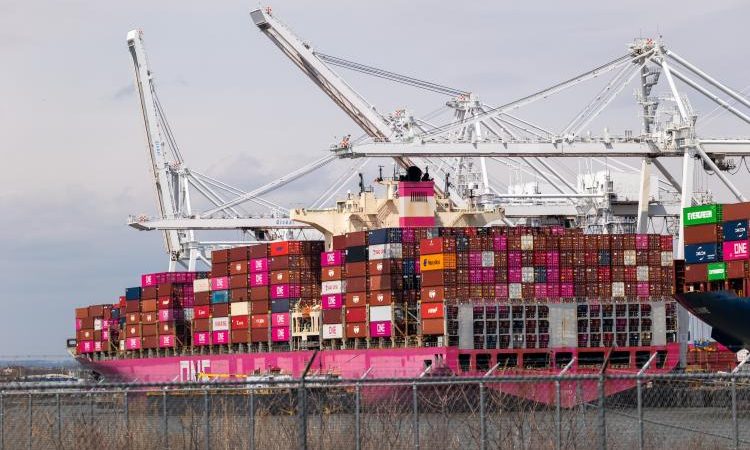 Контейнеровоз с товарами США. (Spencer Platt/Getty Images) | Epoch Times Россия