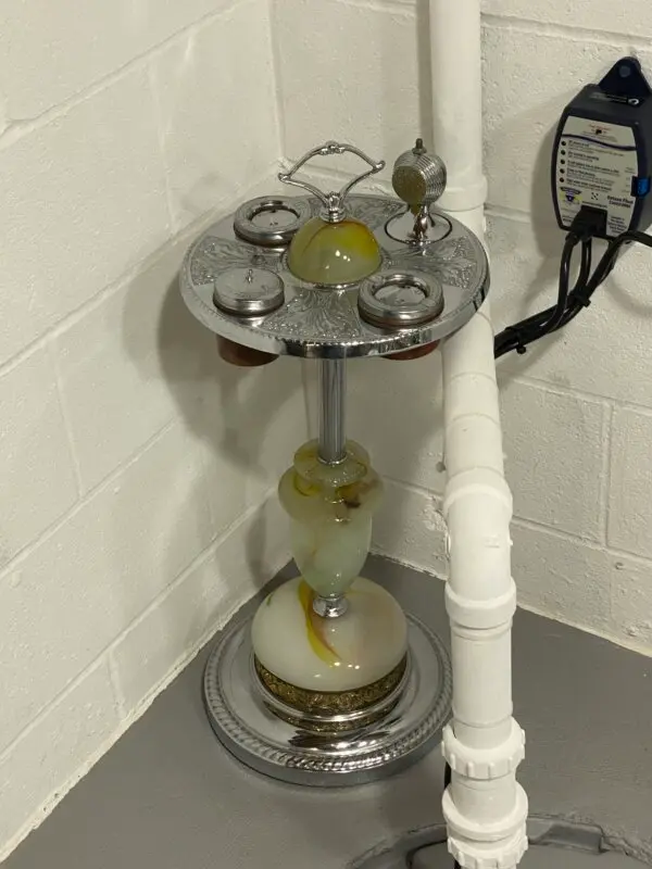 Как 88-летний механик превращает хлам в сокровище