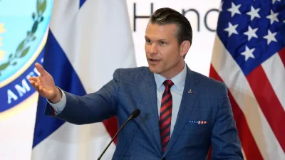 Пентагон отреагировал на сообщение, что Хегсет поделился планами атаки во втором чате Signal