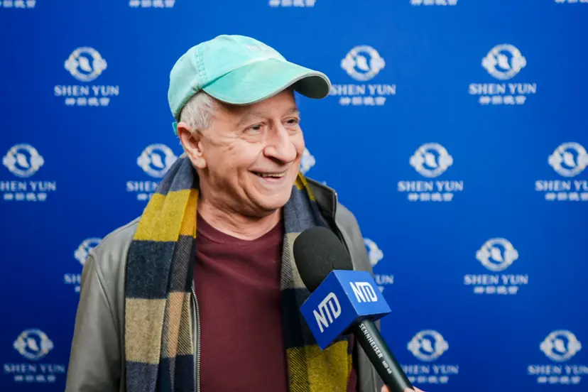Джо Джаноно на представлении Shen Yun в Театре Дэвида Х. Коха в Линкольн-центре 9 апреля 2025 года. (NTD) Нью-Йорк аплодирует Shen Yun: 18 аншлаговых представлений
