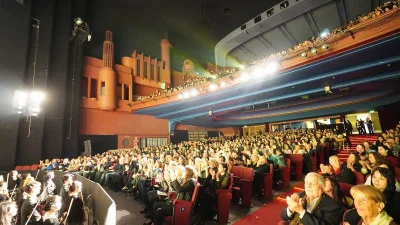 Премьера Shen Yun в Буэнос-Айресе: бывший вице-президент Аргентины Рукауф приветствует зрелищное празднество китайской культуры