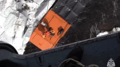 В России спасли застрявших в горной реке геологов (видео)