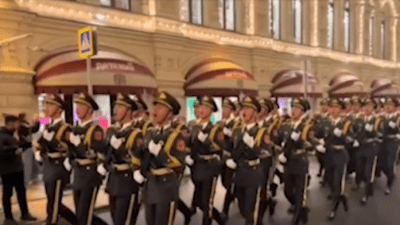 Военные Китая и Вьетнама готовятся к параду Победы в Москве (видео)