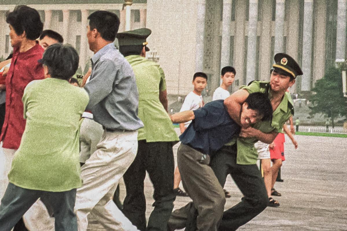 США принимают закон о защите Фалуньгун, чтобы противостоять насильственному изъятию органов в Китае