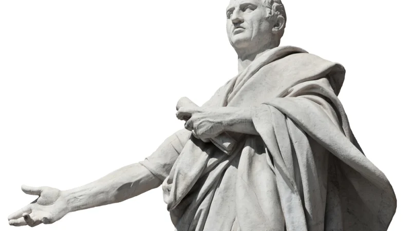 Скульптура Цицерона. Он был великим римским государственным деятелем, который внёс большой вклад в развитие западной философии. (Cris Foto/Shutterstock) | Epoch Times Россия