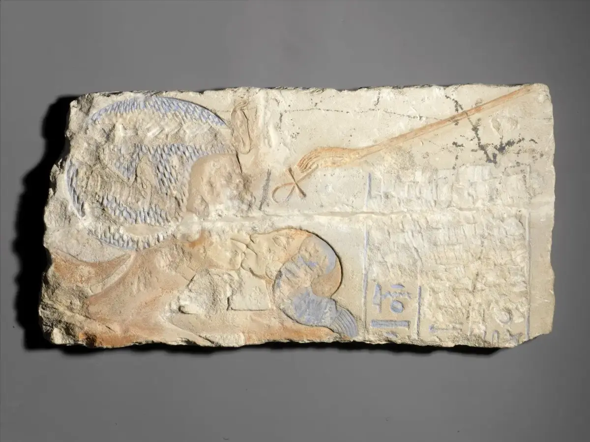 Загадочная Нефертити и её скульптурный портрет