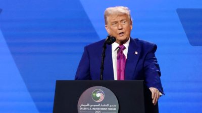 Трамп отменил санкции против Сирии