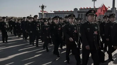 Эксперты: Си Цзиньпин больше не контролирует армию Китая