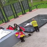 Бастрыкин потребовал возбудить уголовное дело на 8-летнего ребёнка за тушение Вечного огня