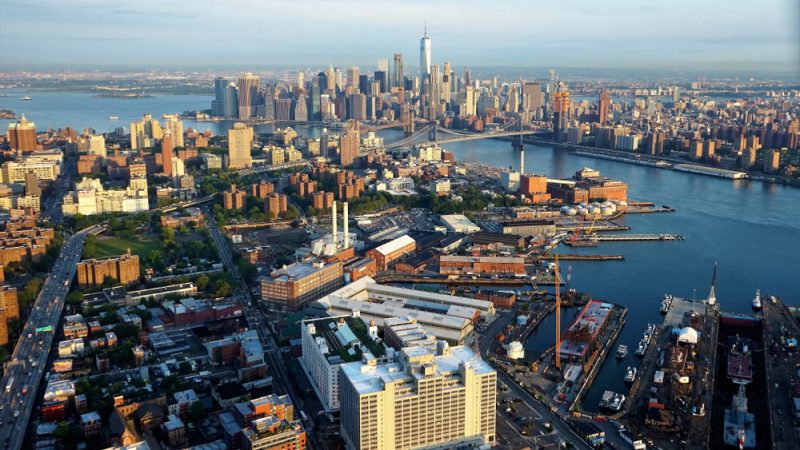 То, что началось с потери работы на Бруклинской военно-морской верфи, закончилось моментом, который раскрыл лучшие стороны человеческой натуры. (Gerald Trudell via Shutterstock)
 | Epoch Times Россия