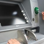 ИП и самозанятые просят помощи у правительства РФ из-за блокировки карт и счетов