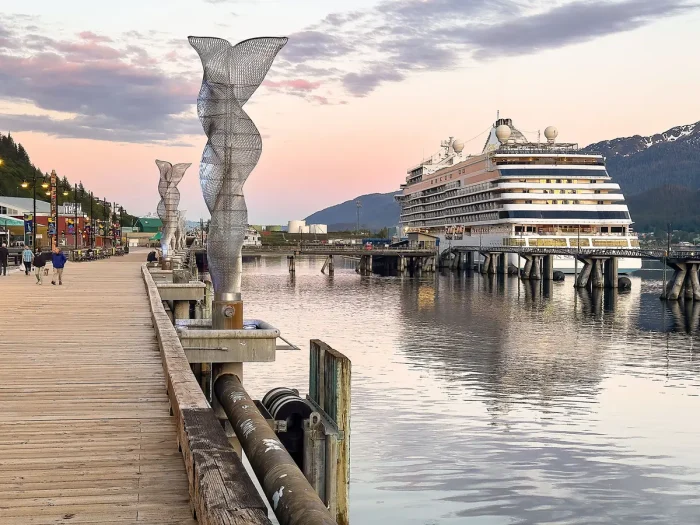 Залив Глейшер-Бей на Аляске: трудно добраться, но потрясающе красиво