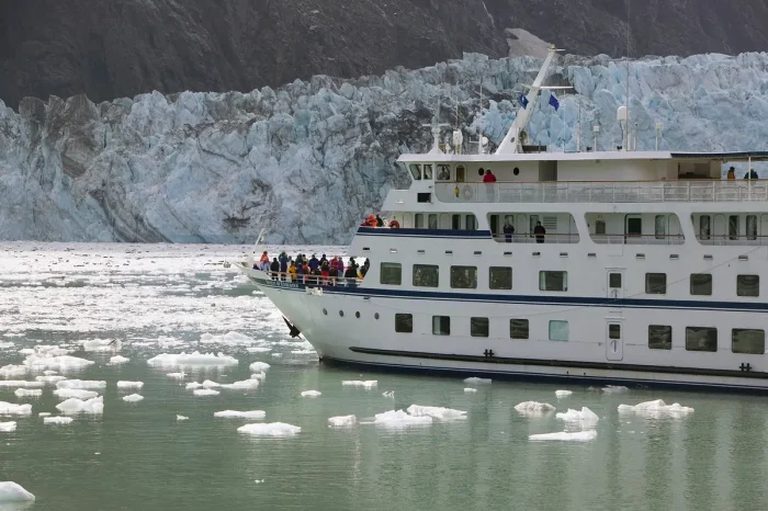 Залив Глейшер-Бей на Аляске: трудно добраться, но потрясающе красиво