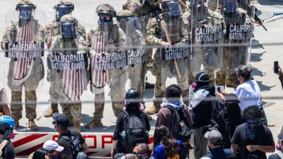 500 морских пехотинцев готовятся отправиться в Лос-Анджелес на подавление беспорядков