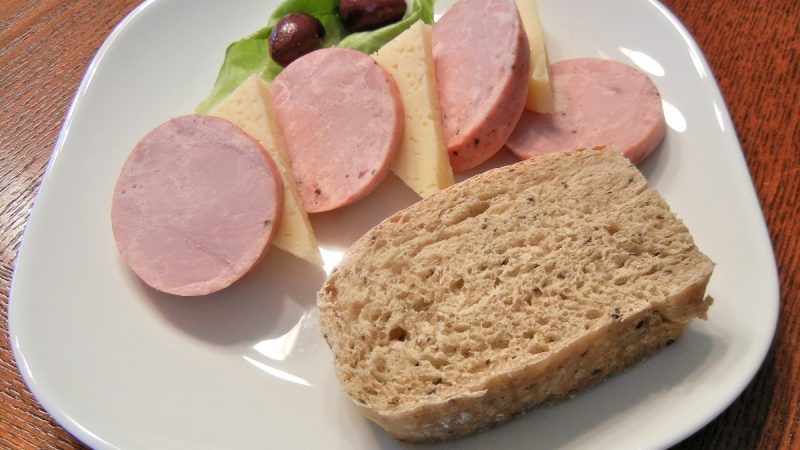 Производитель объяснил наличие ДНК свиньи в «мусульманской» колбасе pxhere.com/СС0 | Epoch Times Россия