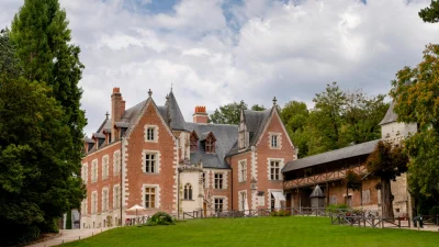 Замок Кло Люсе — летняя резиденция французских королей