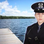 Сотрудница полиции спасла утонувшего 4-летнего мальчика, вытащенного из озера