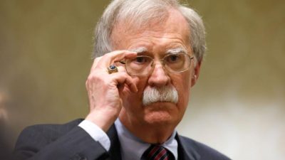 Расследование ФБР: обыск в доме экс-советника Трампа по безопасности