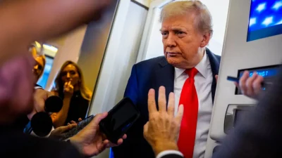 Трамп: Си Цзиньпин обещал не захватывать Тайвань во время его президентства