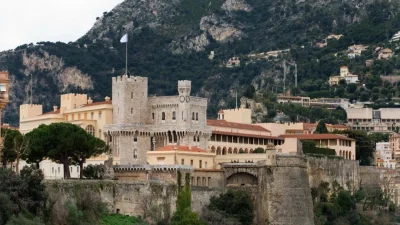 Княжеский дворец Монако: сочетание средневекового и классического стилей