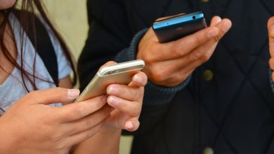 Россиянам предложат самозапрет на доступ к опасной информации в Сети