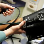 Опрос: Более половины медицинских работников в США планируют сменить место работы
