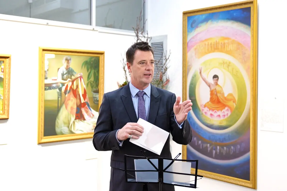 Художественная выставка в Австралии разоблачает жестокое преследование в Китае