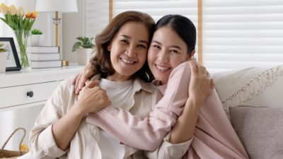 Чудеса во время наводнений и землетрясений: как сыновняя почтительность тронула небеса