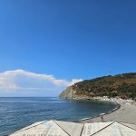 Угроза с воздуха: отдыхающих срочно эвакуировали с пляжей Новороссийска