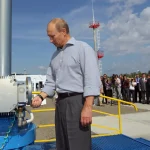Эксперты: Экономика России, зависящая от нефти, испытывает трудности из-за новых санкций
