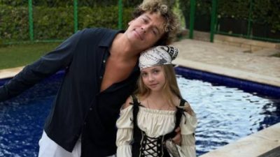 Пиратская тематика Максима Галкина*: новые снимки с дочерью Лизой