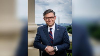 Майк Джонсон: Третий срок Трампа невозможен из-за Конституции