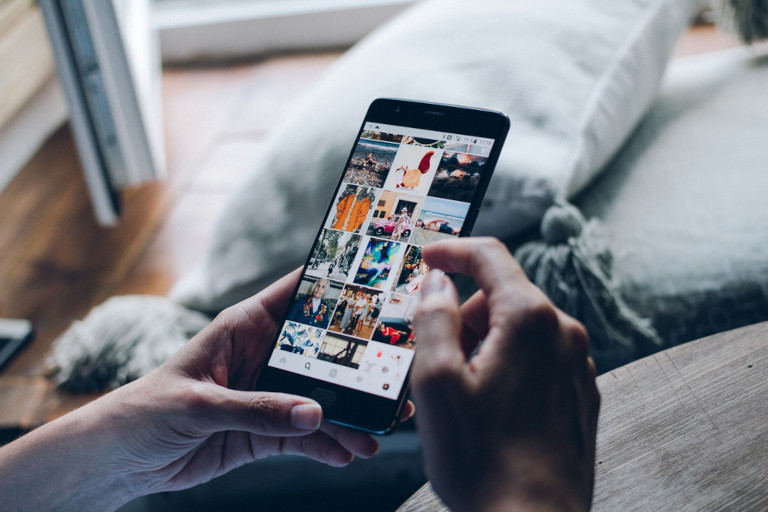 Внутренние документы показали негативное влияние Instagram на психическое здоровье подростков, подчеркнув более широкую связь социальных сетей с психологическим дистрессом. (ulyana_andreeva via Shutterstock)