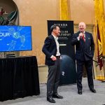 Он хочет создать резервный интернет в космосе. Пекин хочет его украсть.