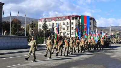 В столице Карабаха Азербайджан провёл военный парад Победы