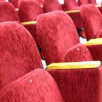 В кинотеатре Хакасии 32 человека получили ожоги глаз