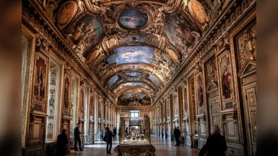 Кража французского наследия из Лувра: яркие истории, связанные с похищенными драгоценностями