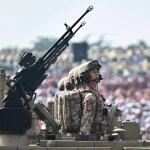 За военными парадами в Китае скрываются коррупция и неопределённое будущее солдат