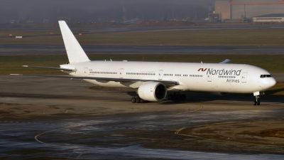 Второй за месяц отказ двигателя: Boeing 777 экстренно прервал взлёт на Кубу