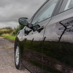 Пенсионер забрал авто у мамы двоих детей: продал, дождался ремонта и вернул «конфетку» вместо развалюхи