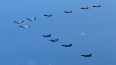 Япония протестует после того, как Китай навёл на её самолёты радар