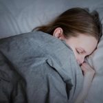 Акупрессура и медитация вместо снотворного: победите бессонницу естественным путём