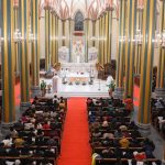 Компартия Китая ужесточает контроль над католическим духовенством, отбирая у них паспорта