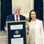 Венесуэла вручила Трампу свою Нобелевскую медаль мира